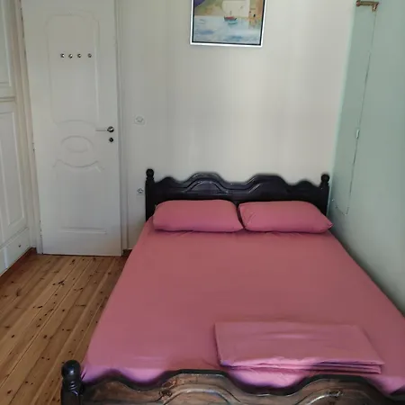 Apart-hotel Locart Room2 *