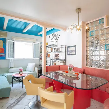 Apart-hotel Locart Room2 *